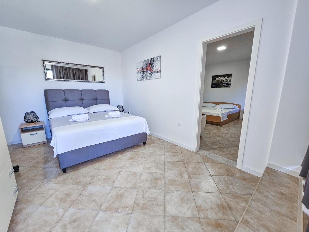 Apartments Vukovic Vanja Makarska Zewnętrze zdjęcie